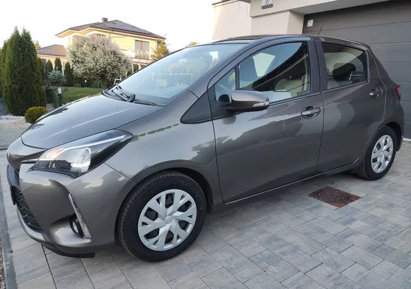 samochody osobowe Toyota Yaris cena 49900 przebieg: 134000, rok produkcji 2020 z Trzebinia